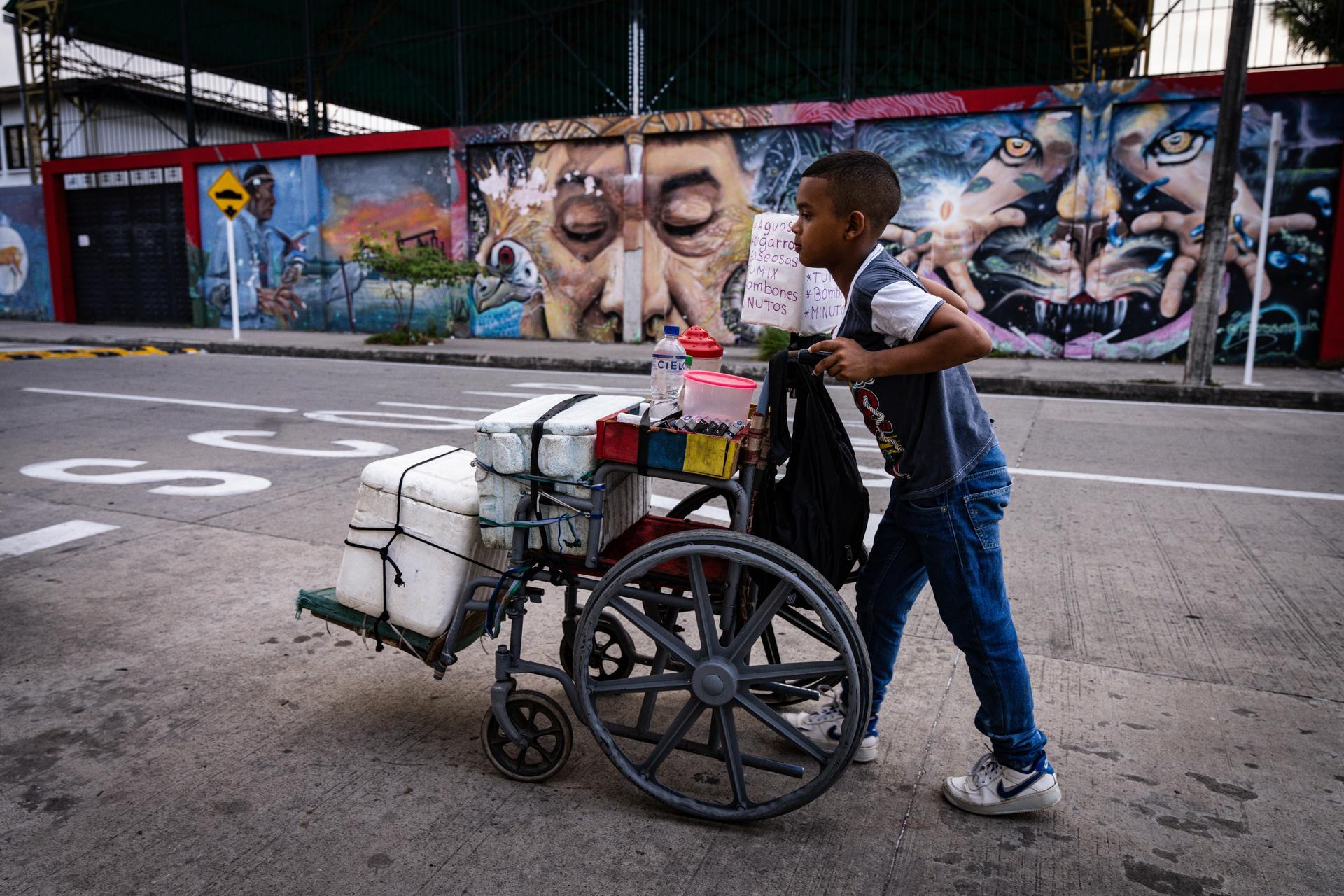 Americares services are especially critical for “caminantes” or “walkers”—migrants making the dangerous journey on foot—who face extreme hardship and health risks along the way.